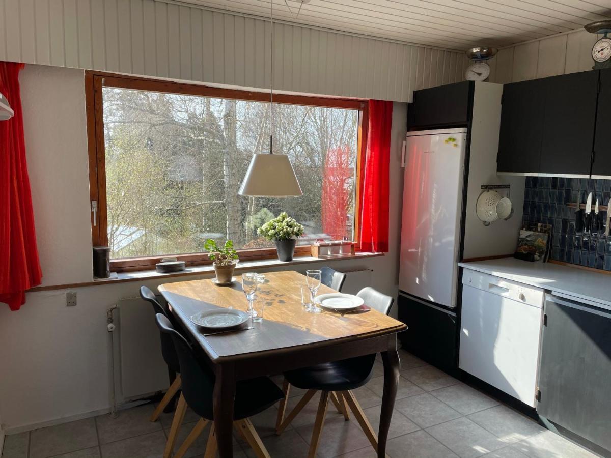 Retro Bolig - Fyldt Med Hygge! Ingen Luksus Apartment Kolind Екстериор снимка