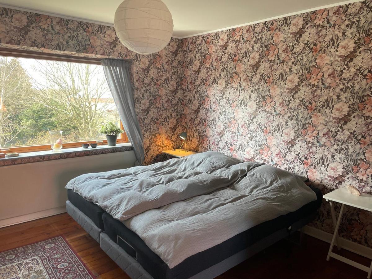 Retro Bolig - Fyldt Med Hygge! Ingen Luksus Apartment Kolind Екстериор снимка